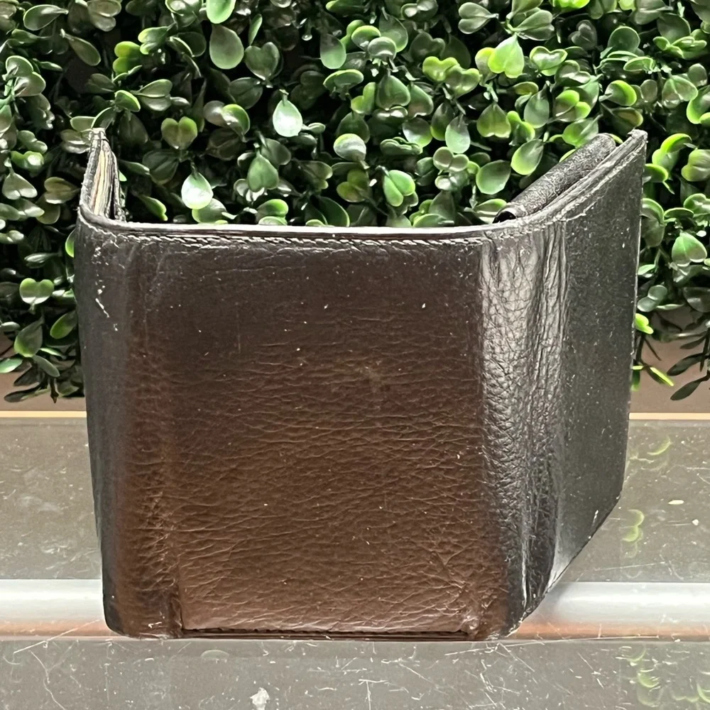 Elegant Dark Brown Leather Men's Wallet